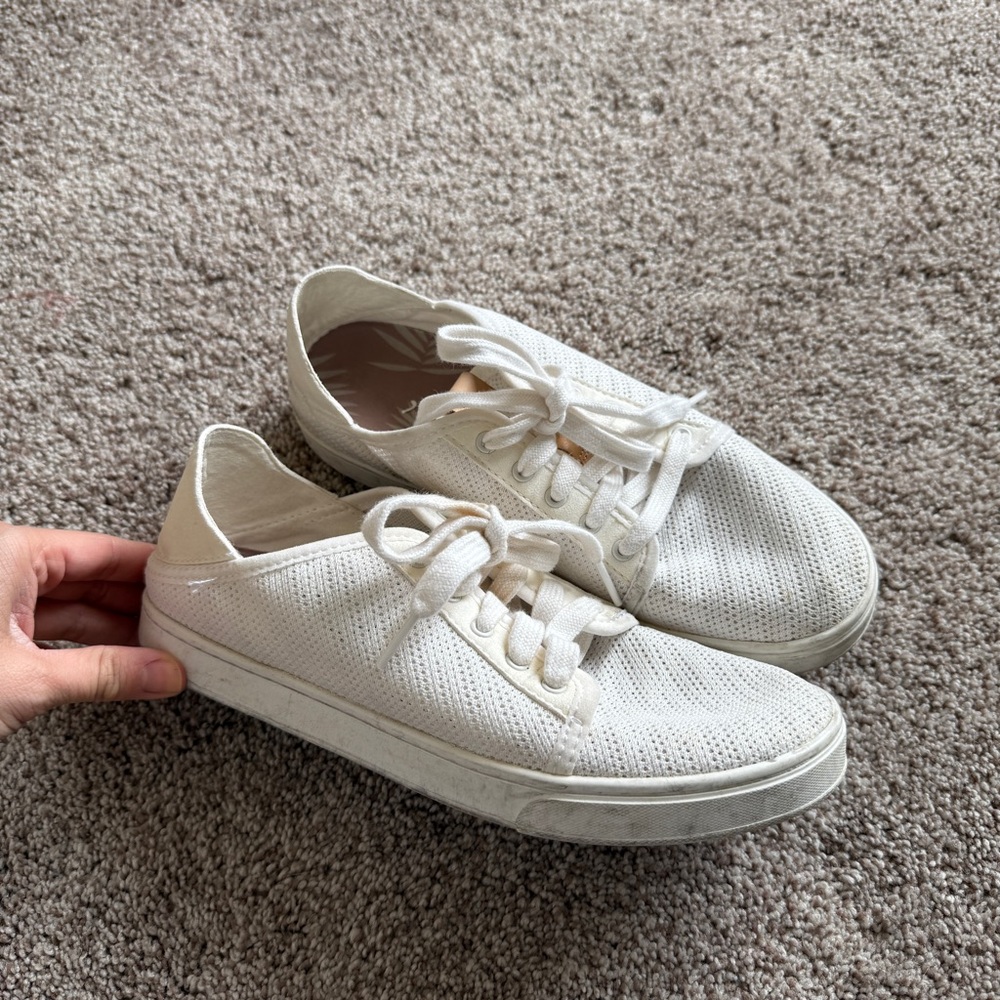 OluKai Pehuea Li White Lightweight Sneakers Size 7.5